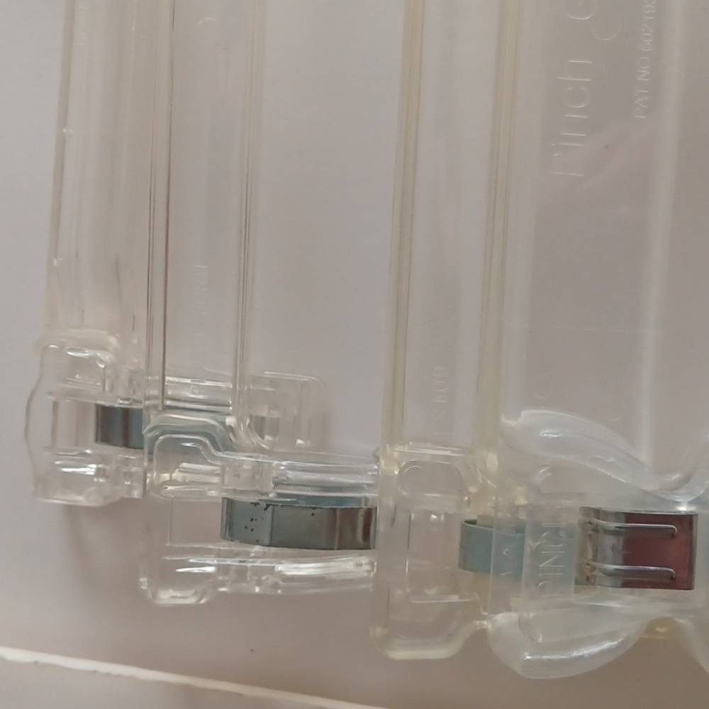 10 clear skirt, shorts, or pant hangers - Picture 4 of 5